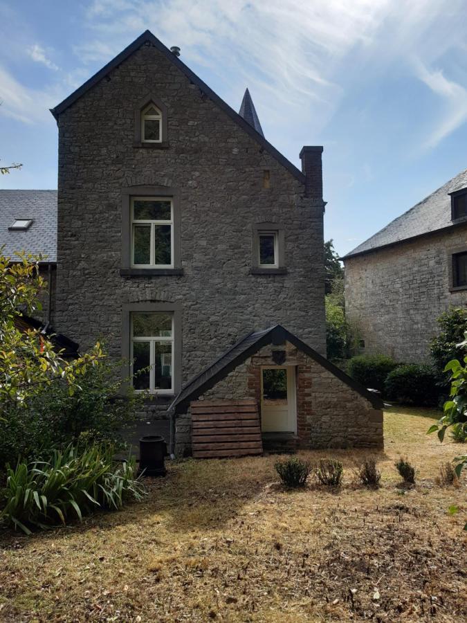La Maison Du Maitre Динант Екстериор снимка